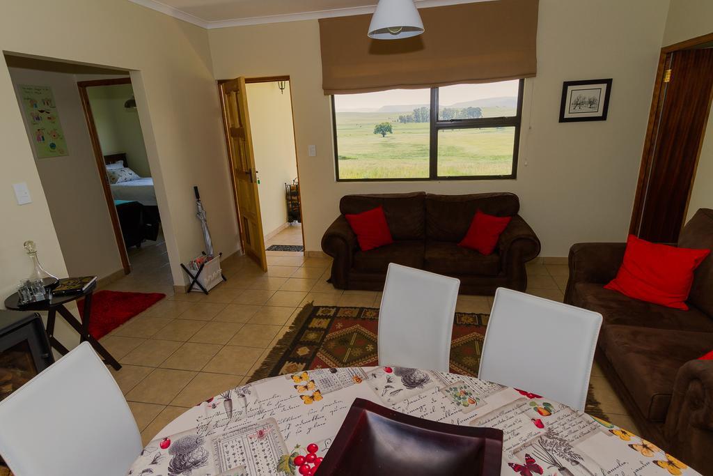 Forellenhof Guest Farm Wakkerstroom Exterior photo